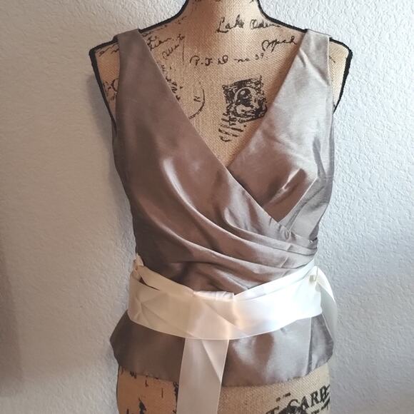 W Too Watters & Watters Bronze Two-Piece Cream Ribbon Sash Formal Skirt Set 12 - Picture 2 of 13